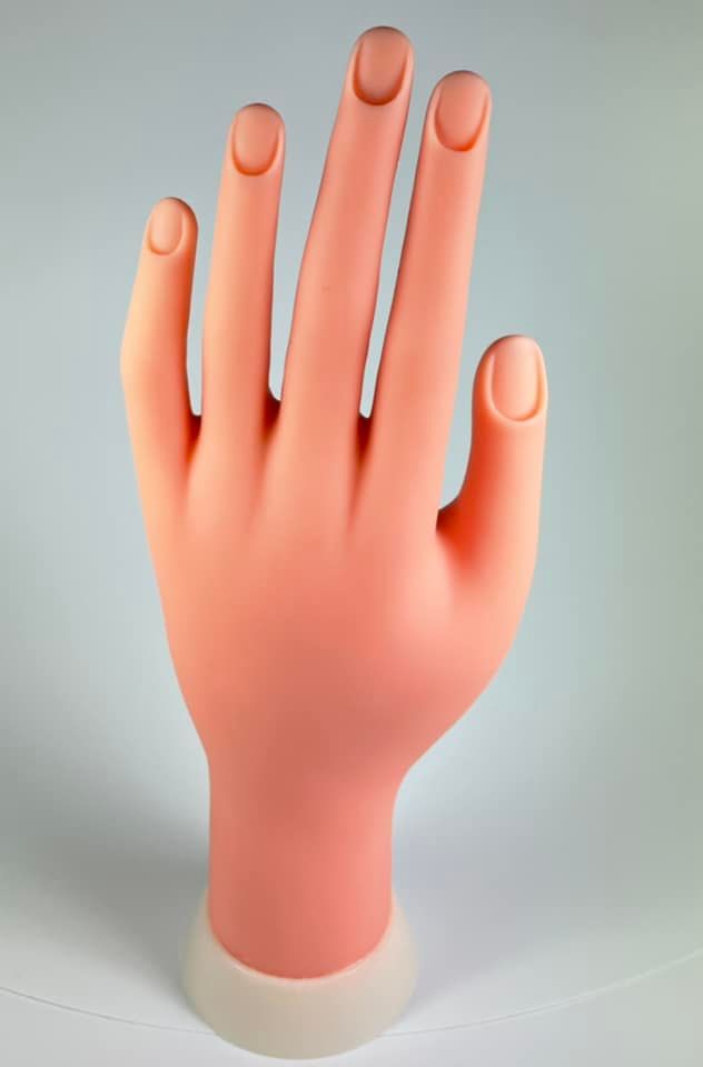 Silicon hand for nails