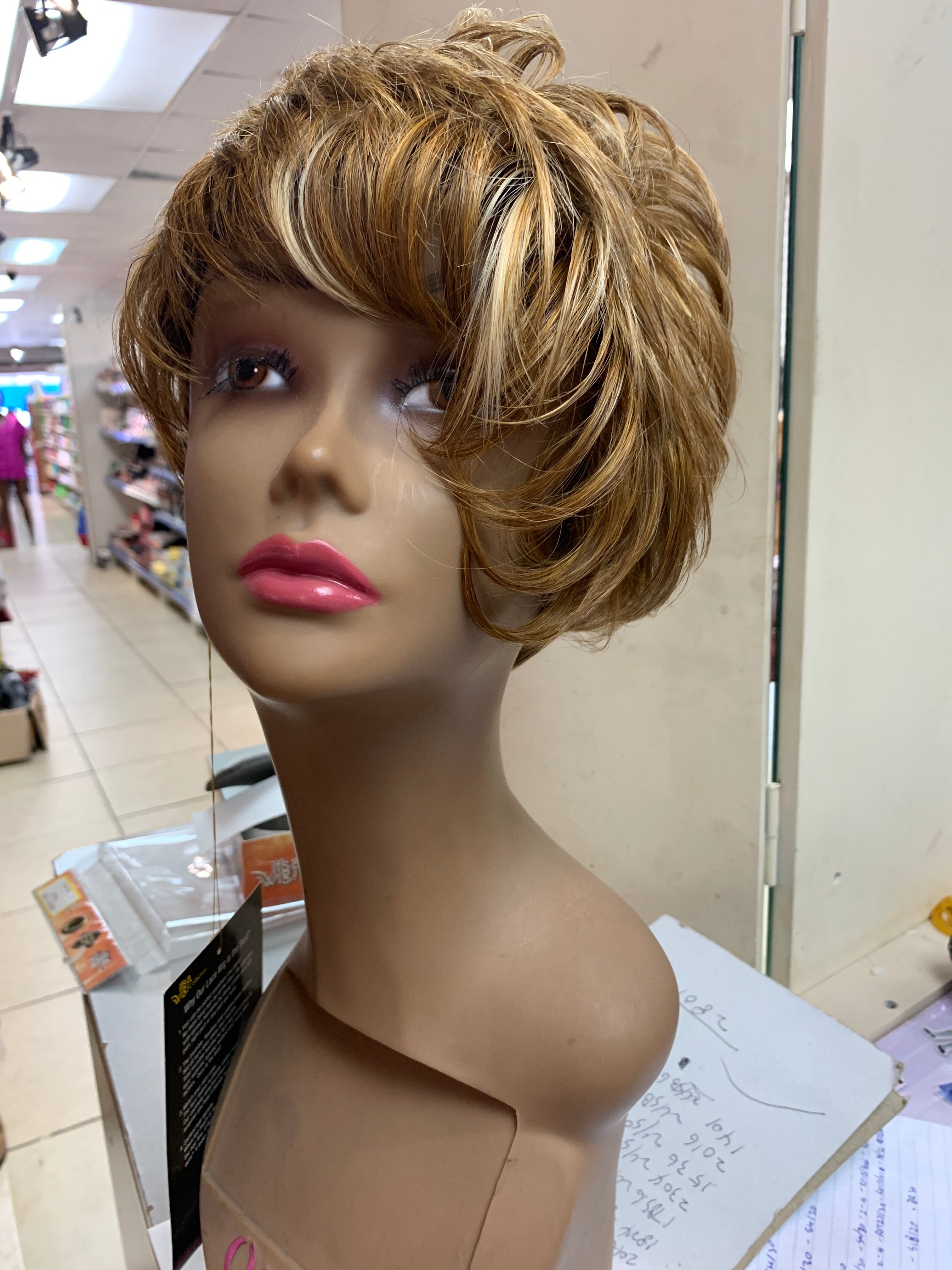 It’s a wig simply lace palm