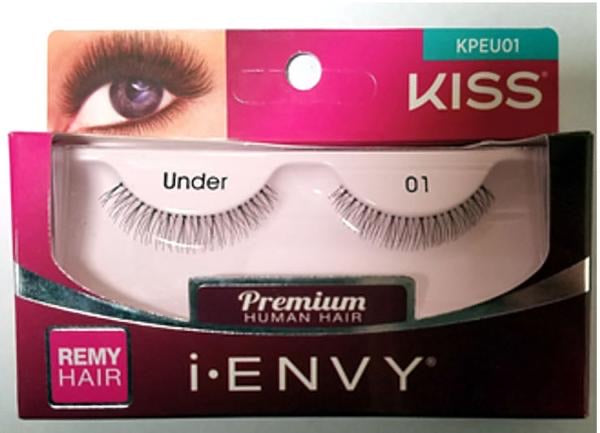 Kiss premium lashes Kpeu01 under
